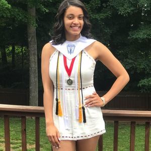 Meet your Posher, Ayanna